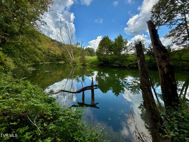 2114 Powell River Rd, Tazewell, TN 37879