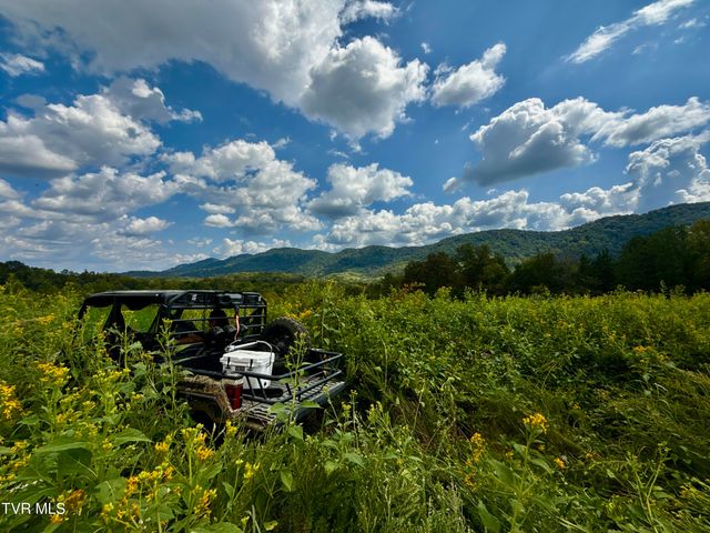 2114 Powell River Rd, Tazewell, TN 37879