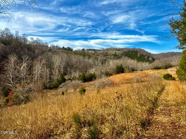 2114 Powell River Rd, Tazewell, TN 37879