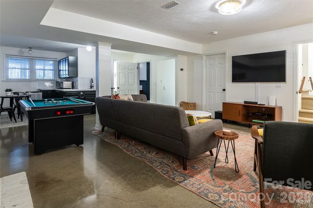 246 Sweetwater Road, Mills River, NC 28759