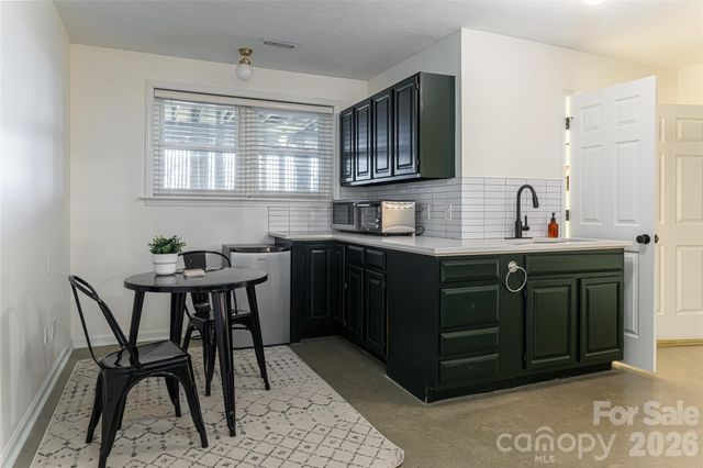 246 Sweetwater Road, Mills River, NC 28759