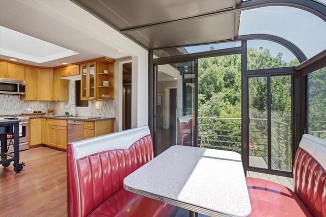 20955 Panorama Drive, Los Gatos, CA 95033