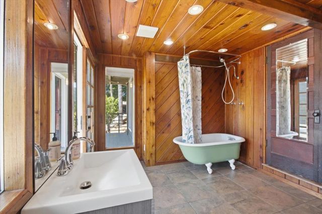 20955 Panorama Drive, Los Gatos, CA 95033
