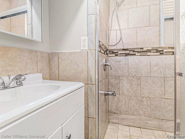 1419 Morris Avenue, Lincoln Park, MI 48146