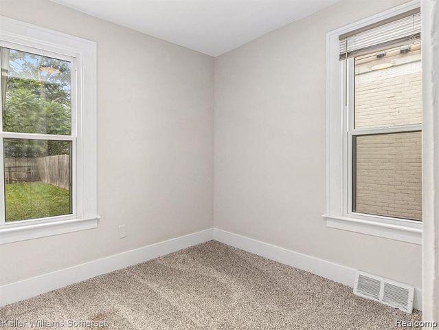 1419 Morris Avenue, Lincoln Park, MI 48146