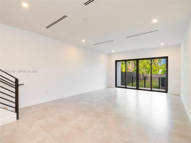 1118 NE 10th Ave 1118, Fort Lauderdale, FL 33304