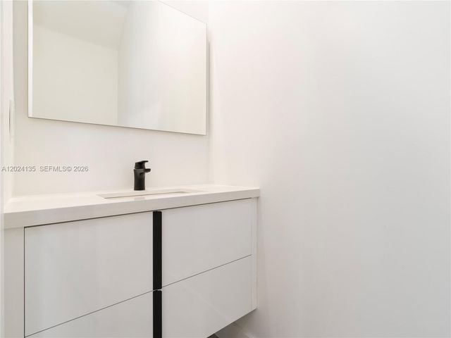 1118 NE 10th Ave 1118, Fort Lauderdale, FL 33304