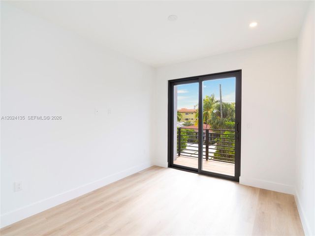 1118 NE 10th Ave 1118, Fort Lauderdale, FL 33304