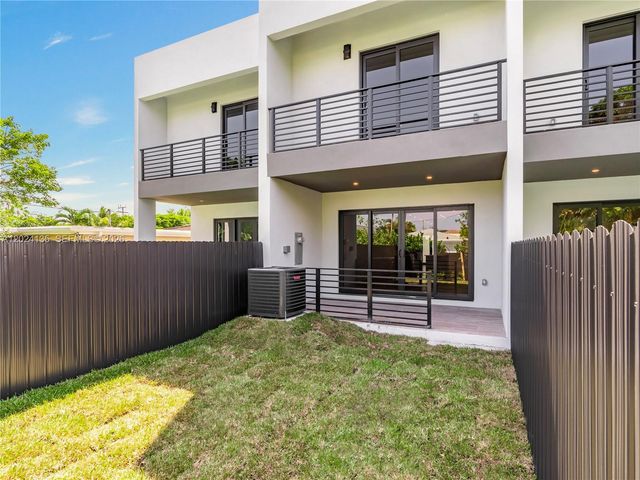 1118 NE 10th Ave 1118, Fort Lauderdale, FL 33304