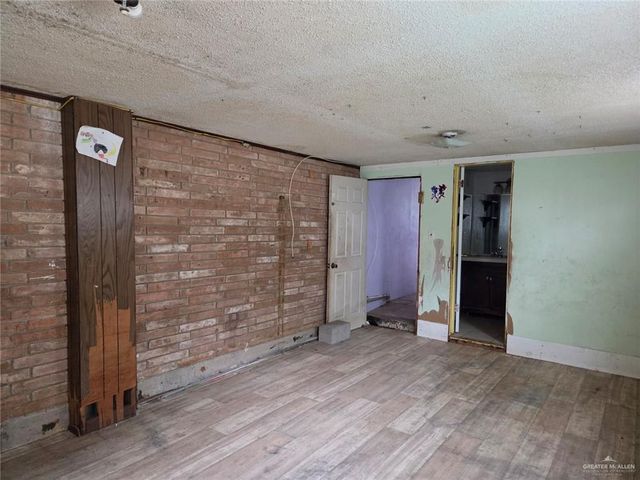 125 N Mccullough Street, San Benito, TX 78586
