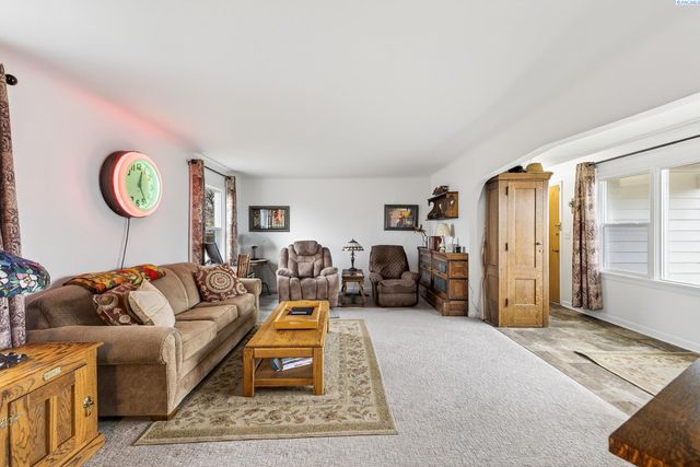 720 Brock Ct, Prosser, WA 99350