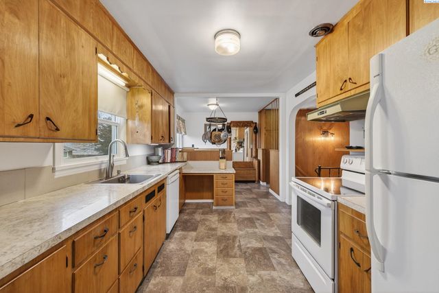 720 Brock Ct, Prosser, WA 99350