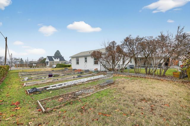 720 Brock Ct, Prosser, WA 99350