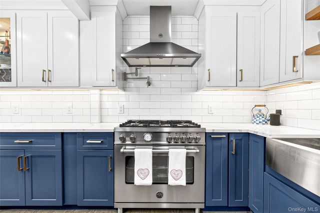 53 Hazelton Road, Yonkers, NY 10710