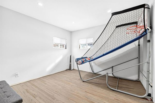 53 Hazelton Road, Yonkers, NY 10710