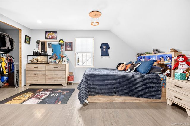 53 Hazelton Road, Yonkers, NY 10710