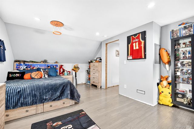 53 Hazelton Road, Yonkers, NY 10710