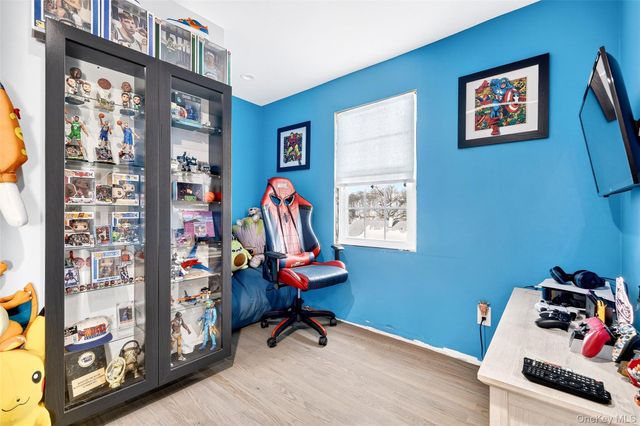 53 Hazelton Road, Yonkers, NY 10710