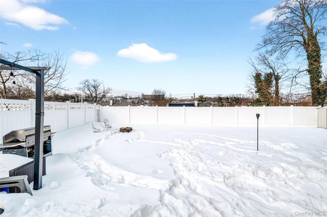 53 Hazelton Road, Yonkers, NY 10710