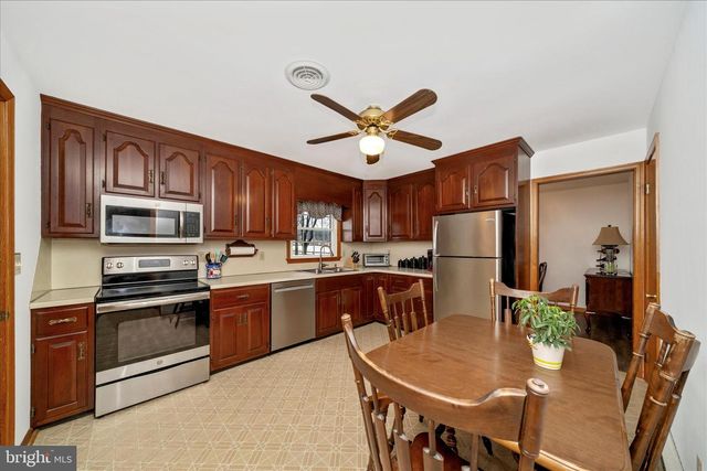 8415 CRUM RD, Walkersville, MD 21793