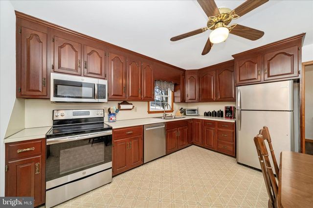 8415 CRUM RD, Walkersville, MD 21793