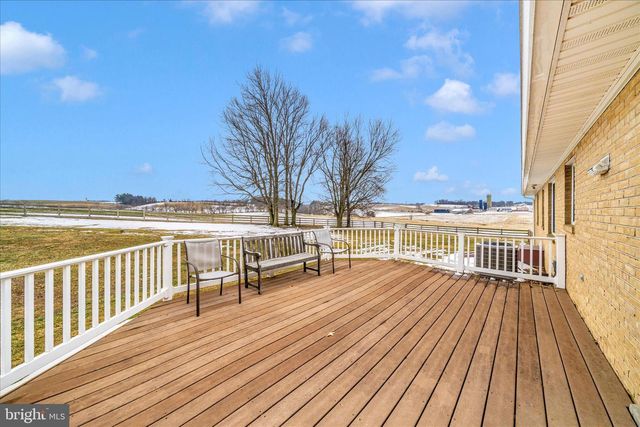 8415 CRUM RD, Walkersville, MD 21793