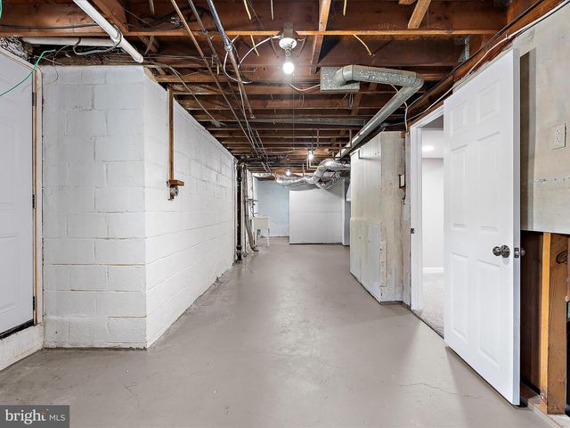 901 VANDERWOOD RD, Baltimore, MD 21228