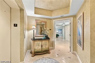 1060 Borghese LN 205, Naples, FL 34114