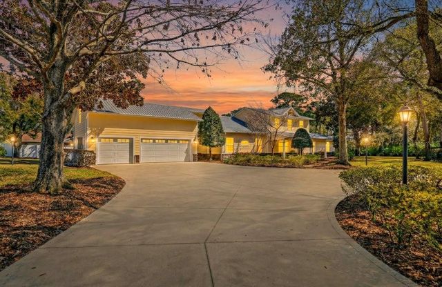 14 VILLAGE DRIVE, Ormond Beach, FL 32174