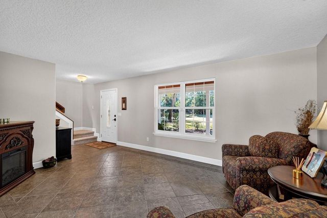 14 VILLAGE DRIVE, Ormond Beach, FL 32174