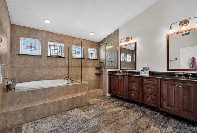 14 VILLAGE DRIVE, Ormond Beach, FL 32174