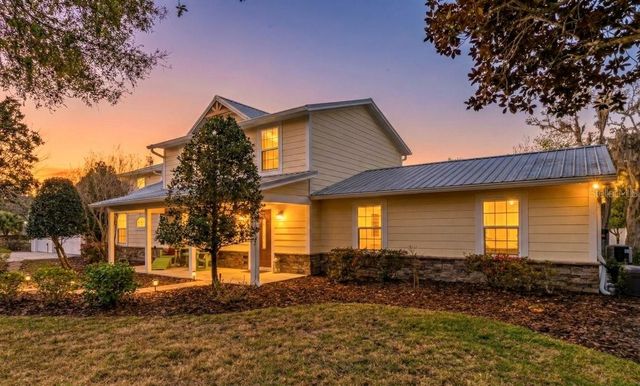 14 VILLAGE DRIVE, Ormond Beach, FL 32174