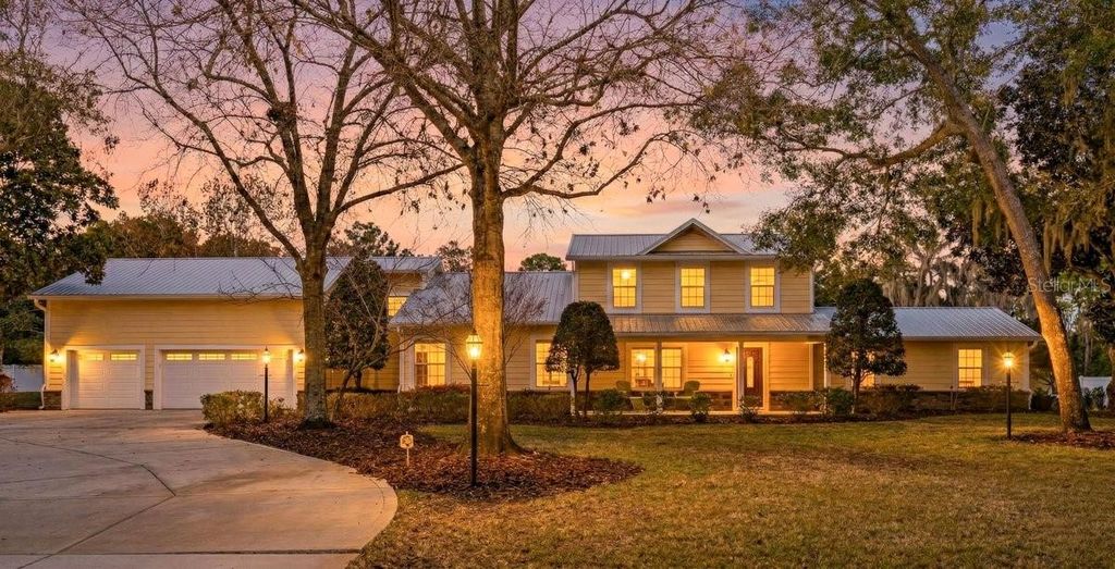 14 VILLAGE DRIVE, Ormond Beach, FL 32174