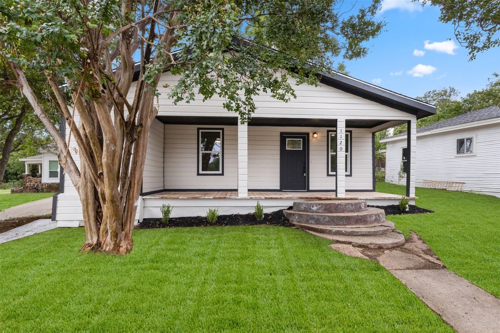 1120 Betterton Circle, Dallas, TX 75203