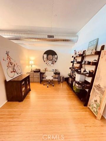 1111 S Grand 1015, Los Angeles, CA 90015