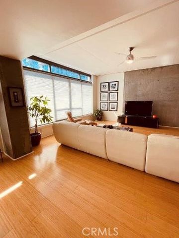 1111 S Grand 1015, Los Angeles, CA 90015