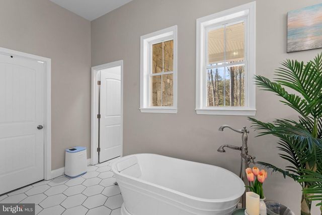 3300 MOB NECK ROAD, Heathsville, VA 22473