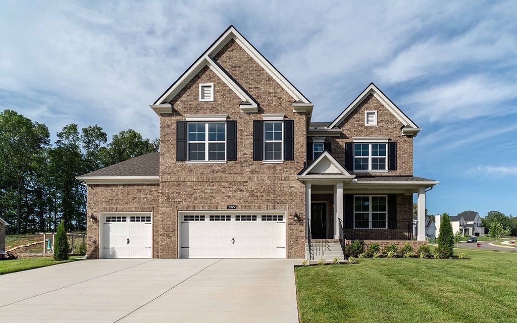 7910 Pine Street, Fairview, TN 37062