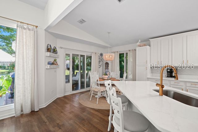17 Pipers Pond Rd, Bluffton, SC 29910