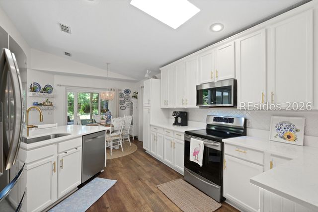 17 Pipers Pond Rd, Bluffton, SC 29910