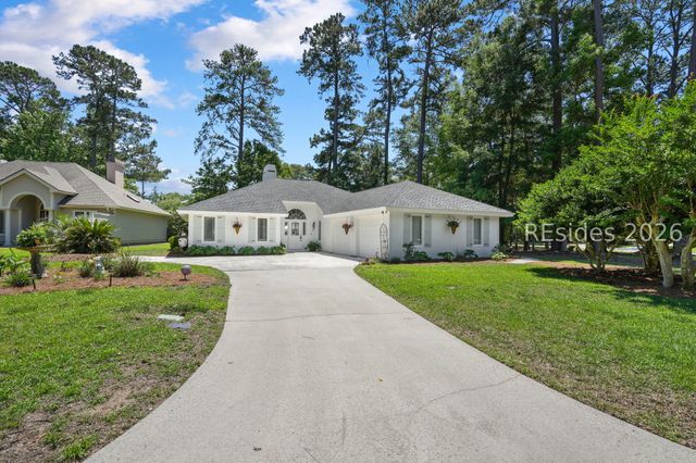 17 Pipers Pond Rd, Bluffton, SC 29910