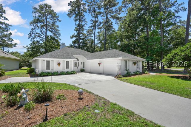 17 Pipers Pond Rd, Bluffton, SC 29910