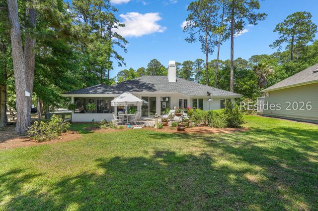 17 Pipers Pond Rd, Bluffton, SC 29910