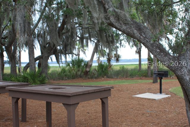 17 Pipers Pond Rd, Bluffton, SC 29910