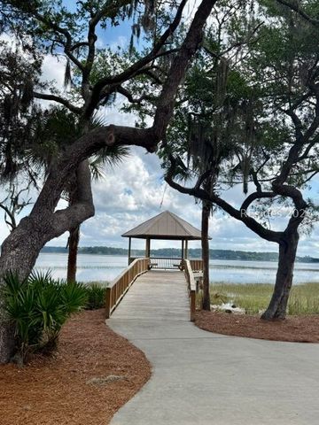 17 Pipers Pond Rd, Bluffton, SC 29910