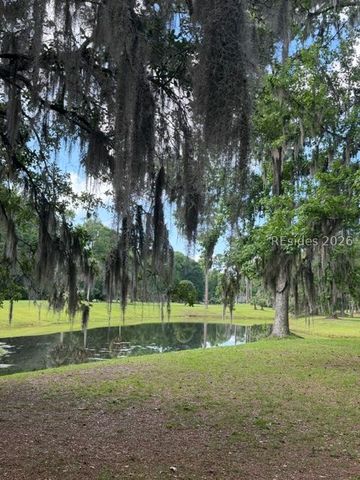 17 Pipers Pond Rd, Bluffton, SC 29910