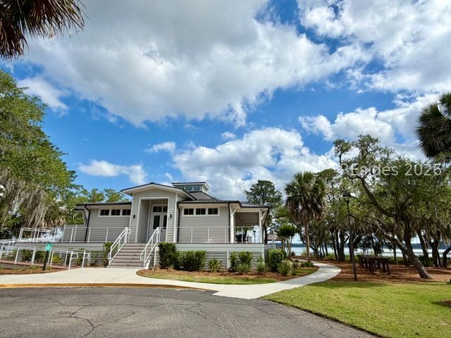 17 Pipers Pond Rd, Bluffton, SC 29910