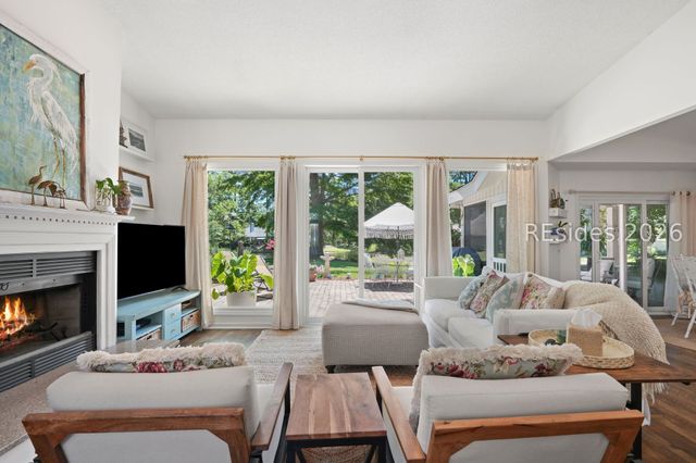 17 Pipers Pond Rd, Bluffton, SC 29910