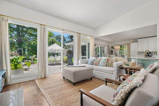 17 Pipers Pond Rd, Bluffton, SC 29910
