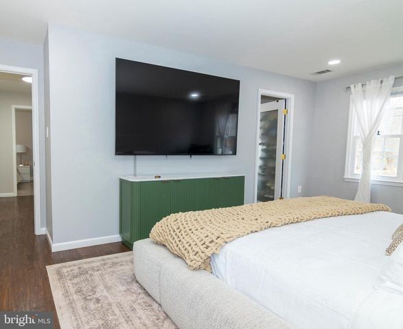 2323 ROSEDOWN DR, Reston, VA 20191